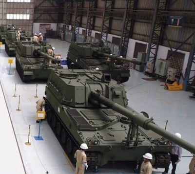 莫迪(di)的(de)“印(yin)度制造(zao)”雄(xiong)心 改(gai)革(ge)國(guo)防(fang)工(gong)業(ye)，不(bu)問(wen)姓(xing)公姓(xing)私